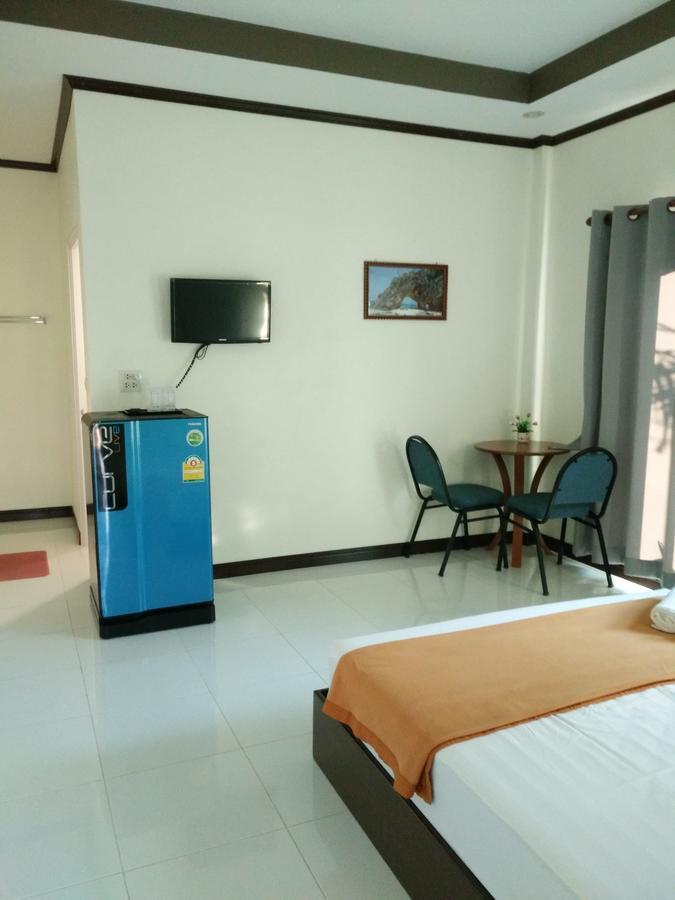 Hotel Tha Ma Lai à Langu Extérieur photo
